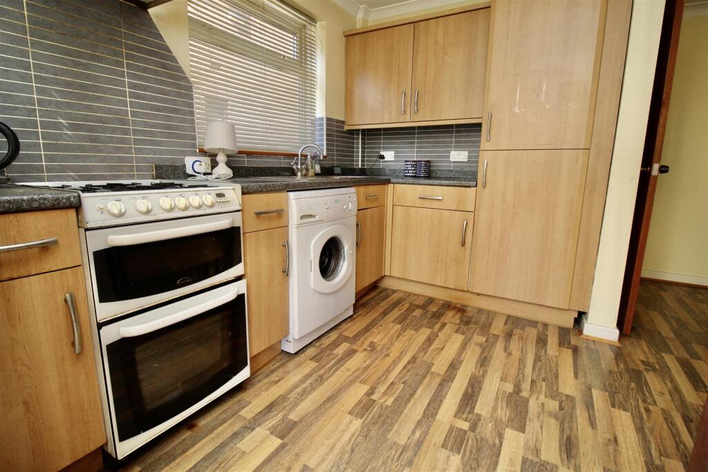 Eileen Gardens, Kingshurst, Birmingham - View 5