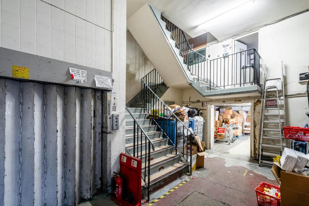 HIgh Rd 832836  Low Res 4.jpg