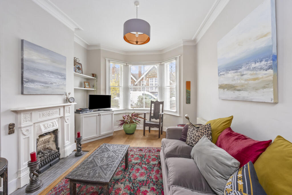 Sussex Road, Worthing, BN11 - View 3