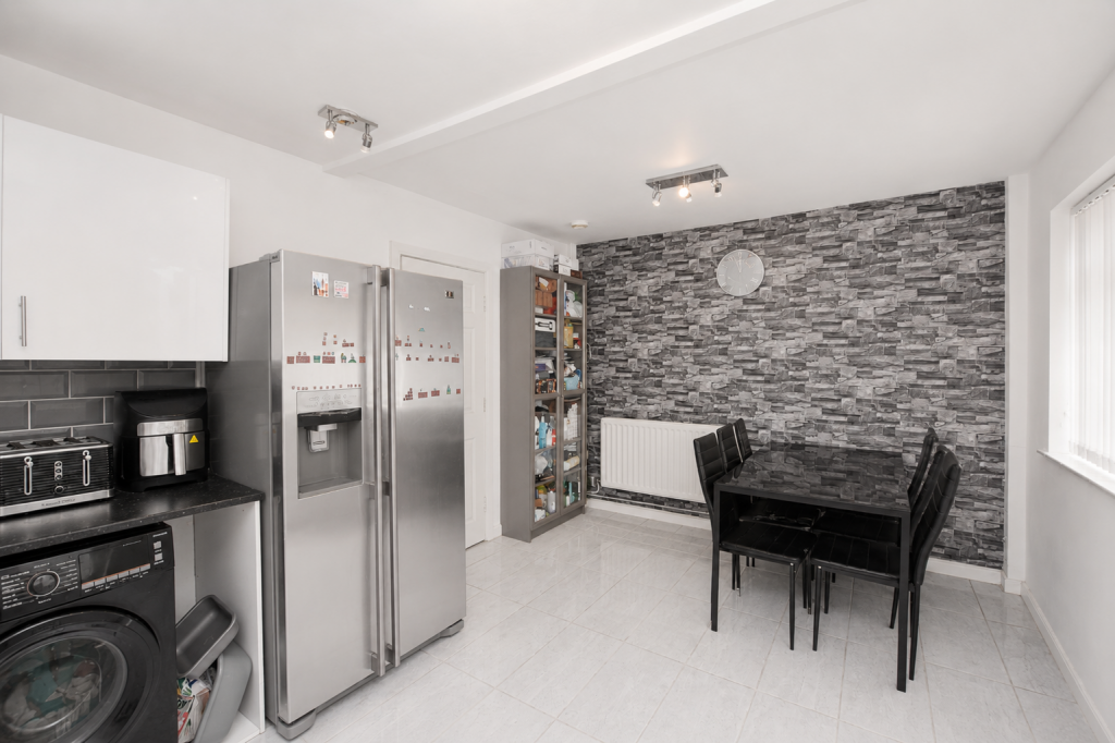 House in Wigan, Greater Manchester - More