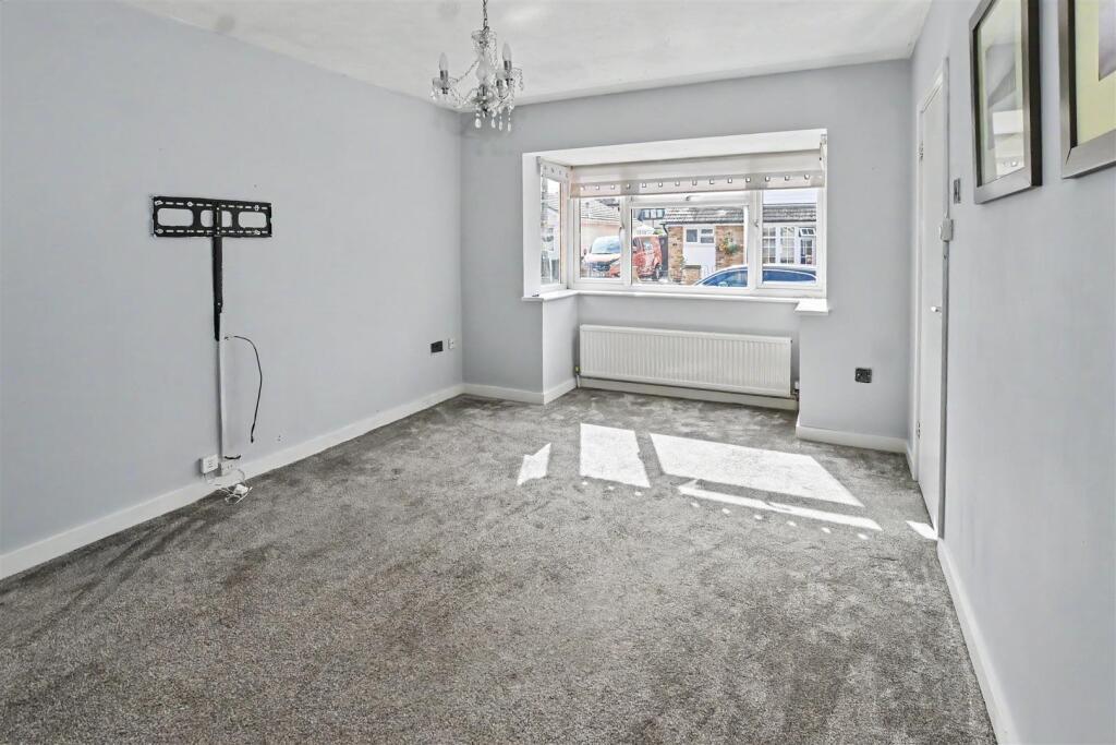 House in Southend-on-Sea - View 2