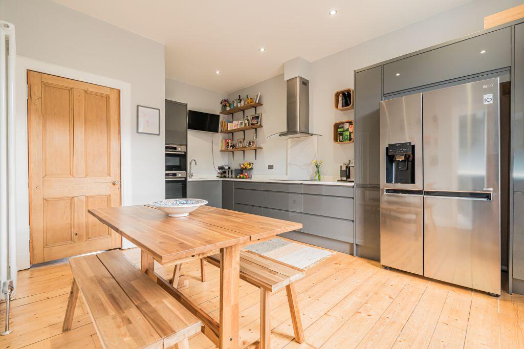 8 Myrtle Terrace, Edinburgh, EH11 1PF photo 3