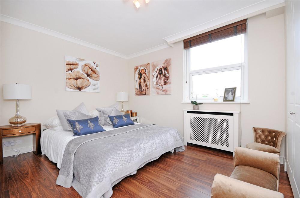 Apartment in London - View 4