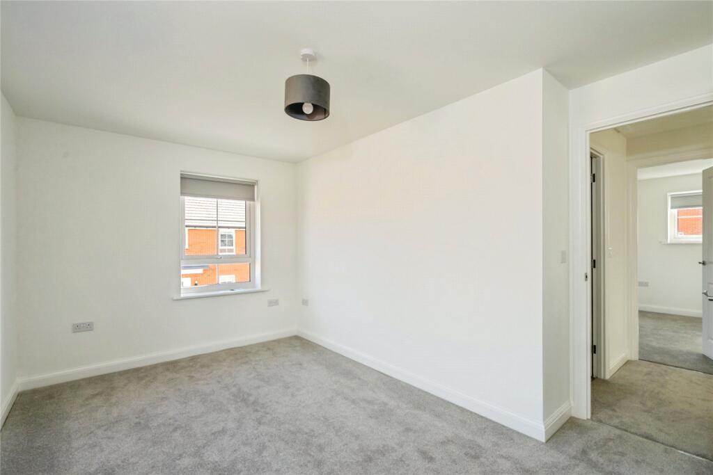 House in Portsmouth - View 4