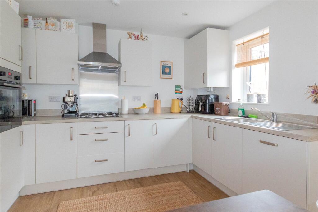 Apartment in Somerset - View 4