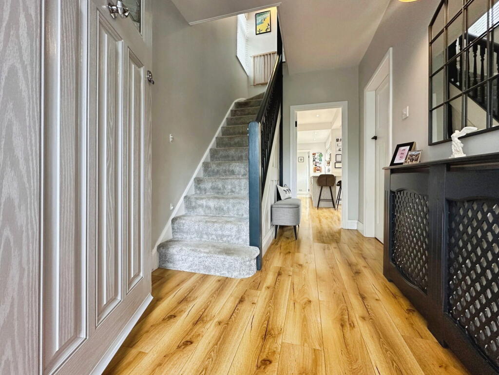 House in Dudley, Sedgley - View 4