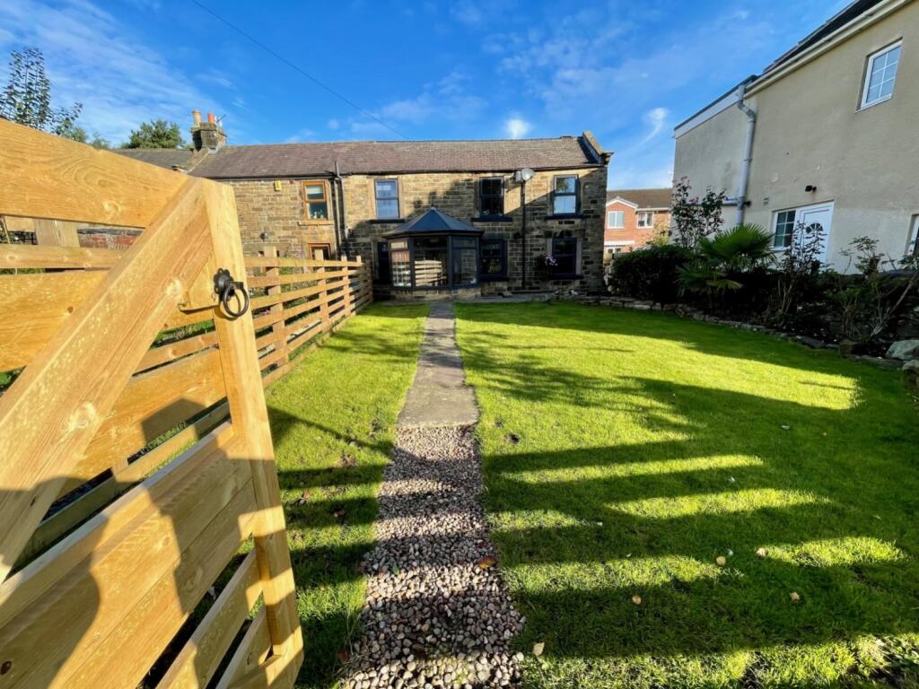 Main image of property: Gosforth Lane, Dronfield, Derbyshire, S18