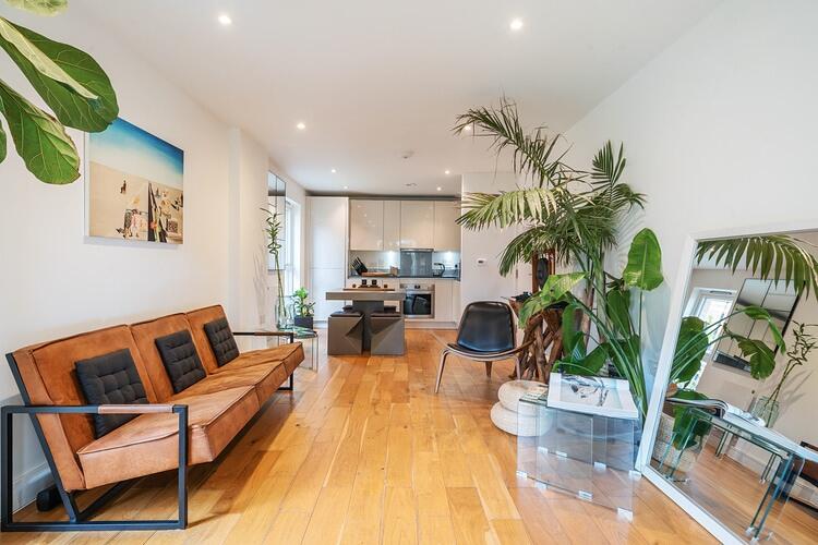 Apartment in London - View 3