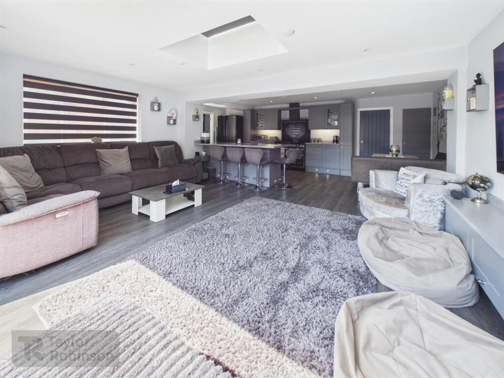 Shaws Road, Northgate, Crawley - View 4