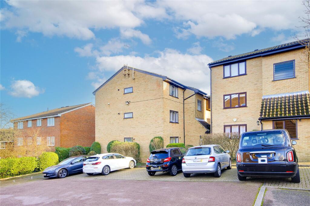 Main image of property: Cambridge Gardens, London, N10