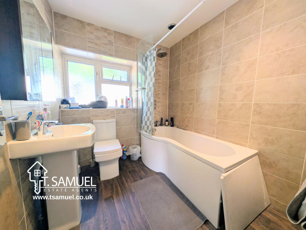House in Cardiff, Mountain Ash East - View 4