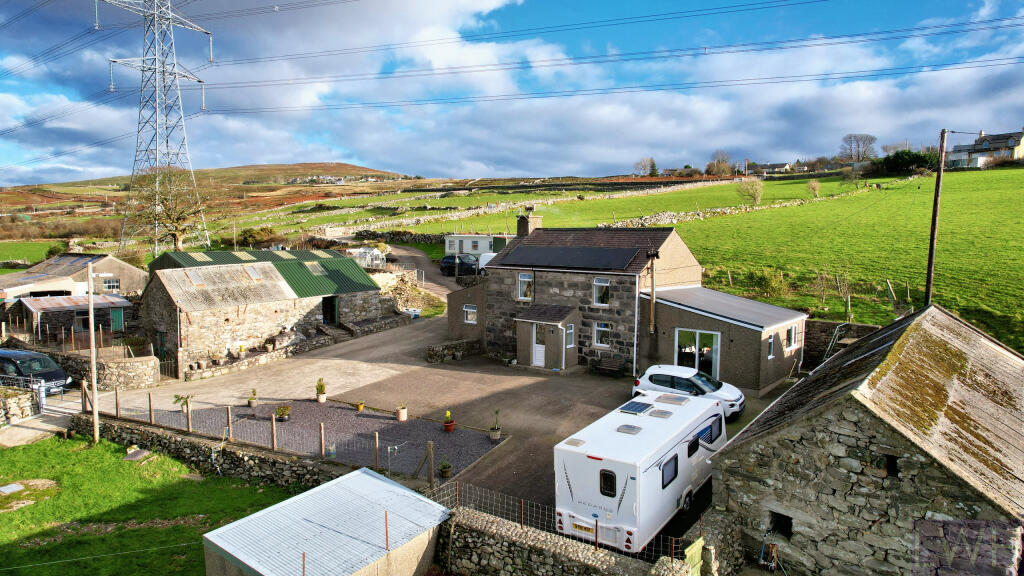 Main image of property: Cae Uchaf, Clogwyn Melyn - 6ac