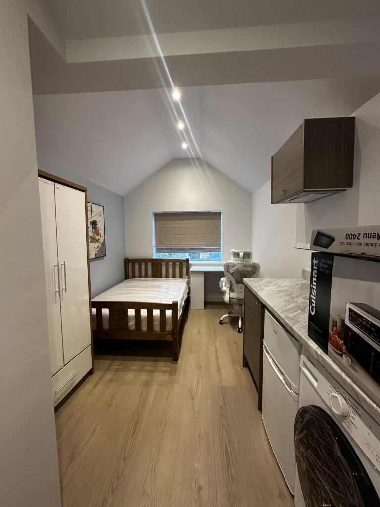 Main image of property: Cowper Road, Cambridge, Cambridgeshire