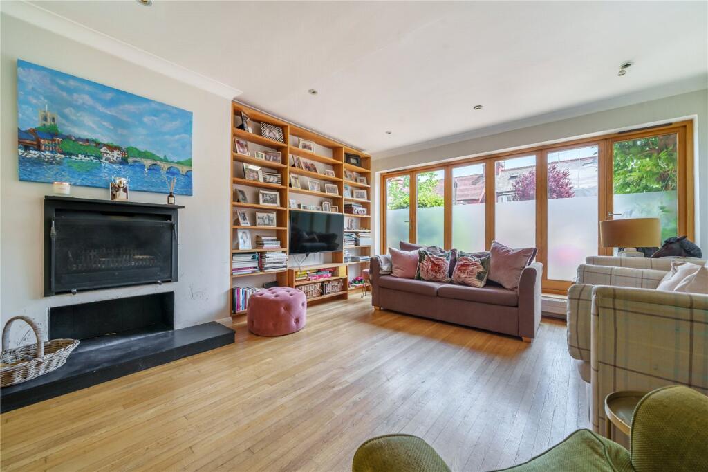 House in Reading - View 3