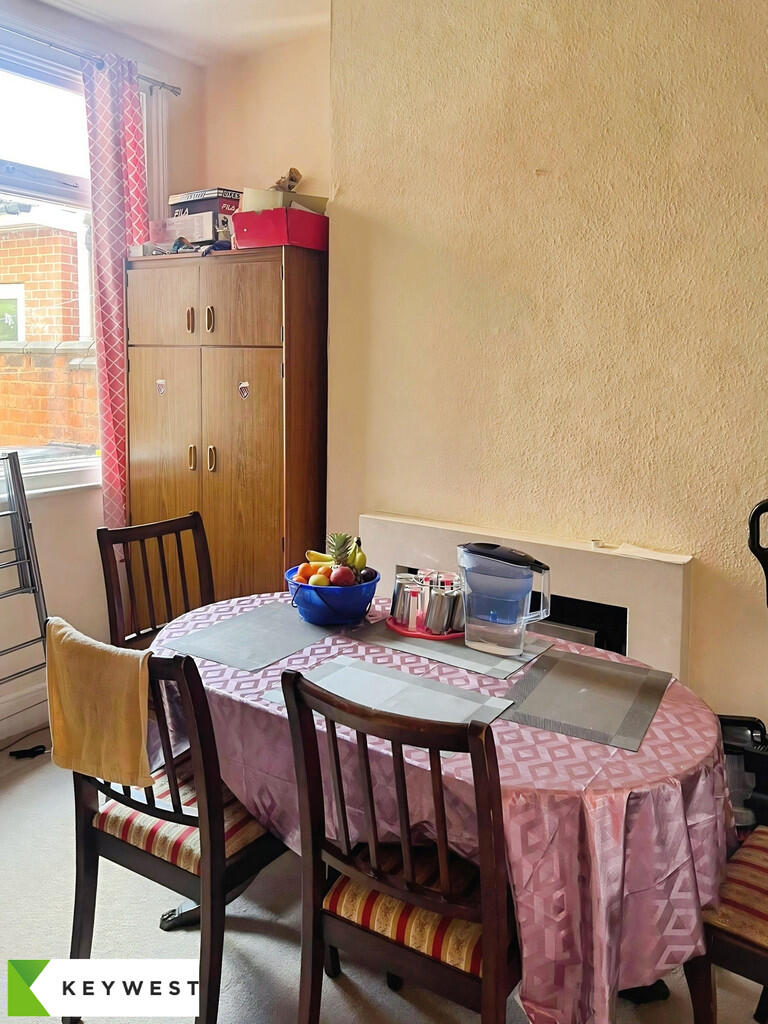 House in Leicester, Westcotes - More