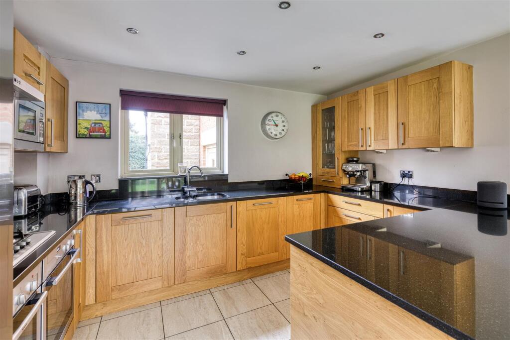 Darwin Fields Close, Breadsall Village Derby photo 3