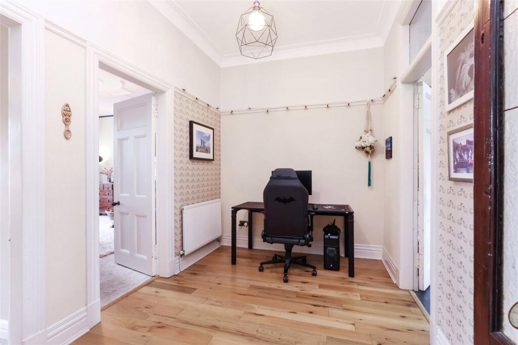 Apartment in Glasgow - View 4