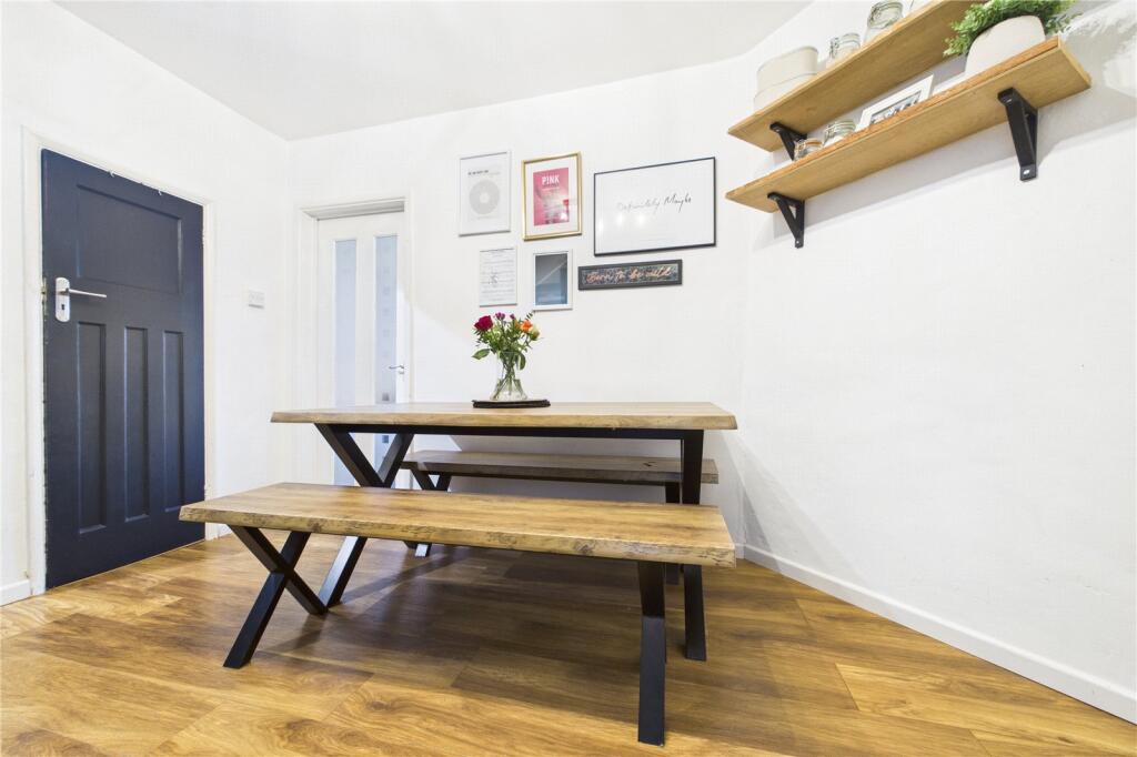 Rodway Road, Tilehurst, Reading, Berkshire, RG30 – další