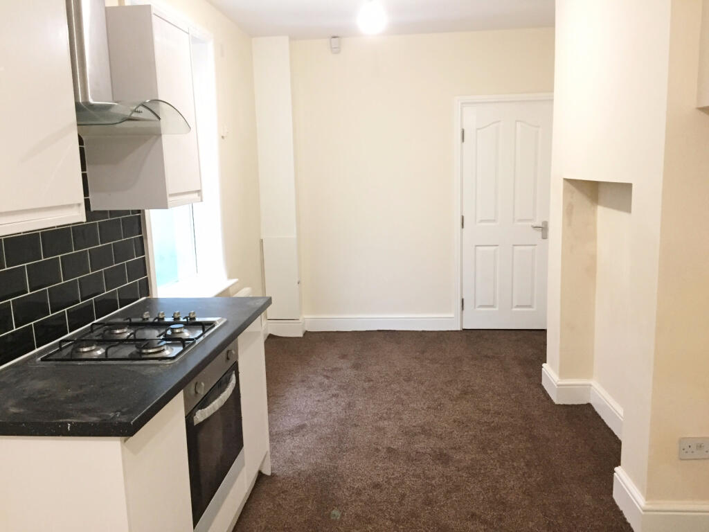 190, Langworthy Road photo 2