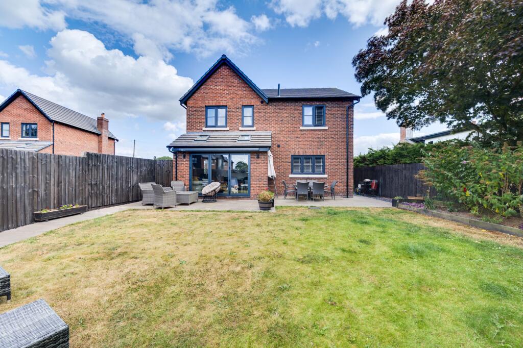 House in Crewe - View 2