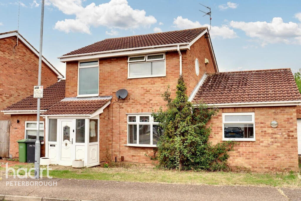 Main image of property: Eskdale Close, Gunthorpe