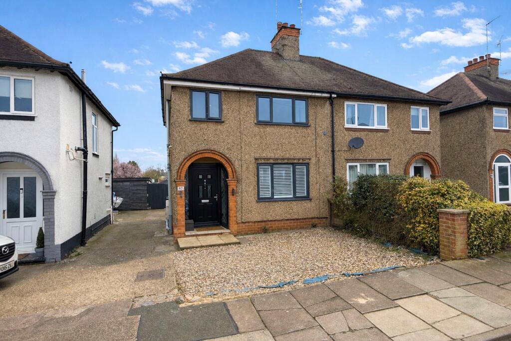 Main image of property: The Headlands, Northampton