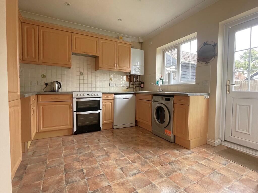 Grove Road, Tiptree photo 4