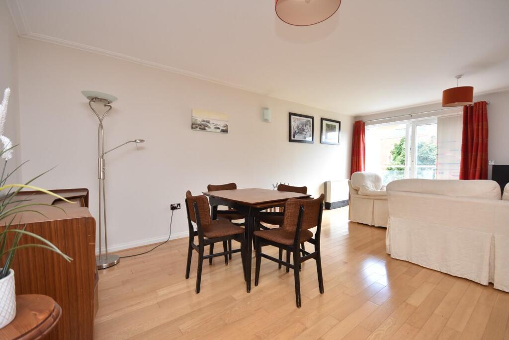 99 Capri House, Lynton Court, Chandlery Way, Cardiff, CF10 5NG - More