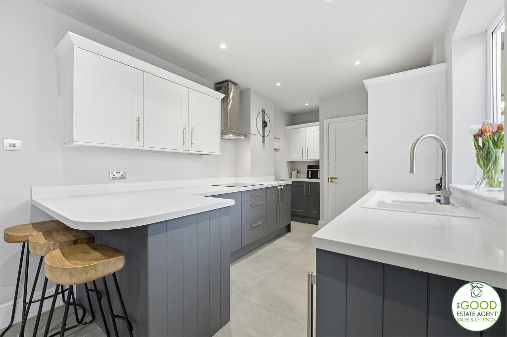 3 bedroom end of terrace house for sale in Meriton Road Handforth ...