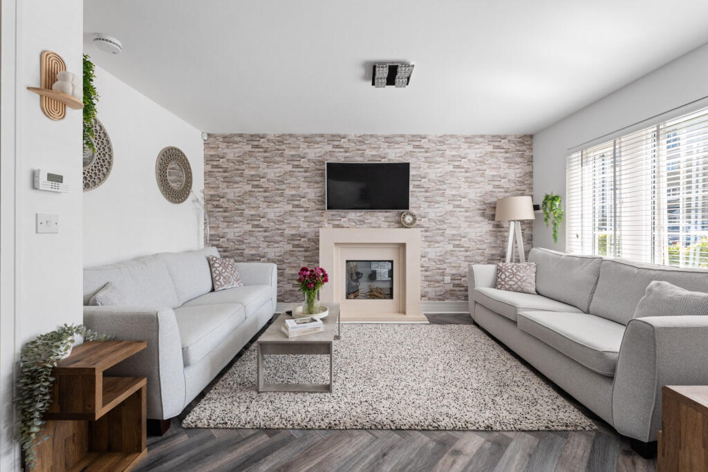 House in Milngavie, Burnbrae, East Dunbartonshire - View 4