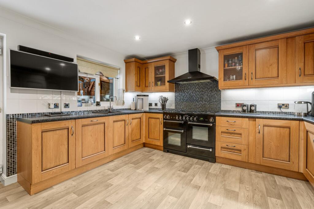 House in Tonbridge - View 2