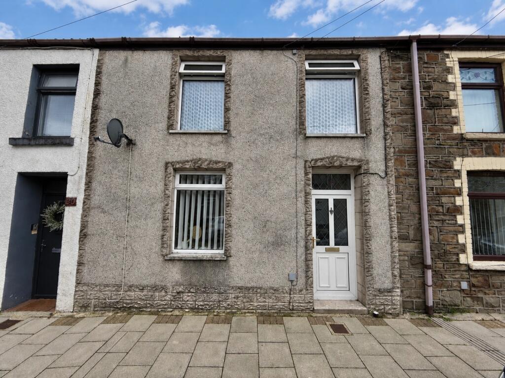 Main image of property: High Street, Pontycymer, Bridgend