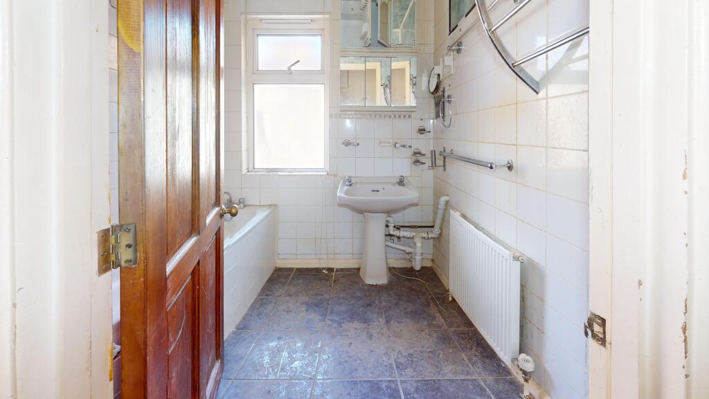 Apartment in Twickenham - View 5