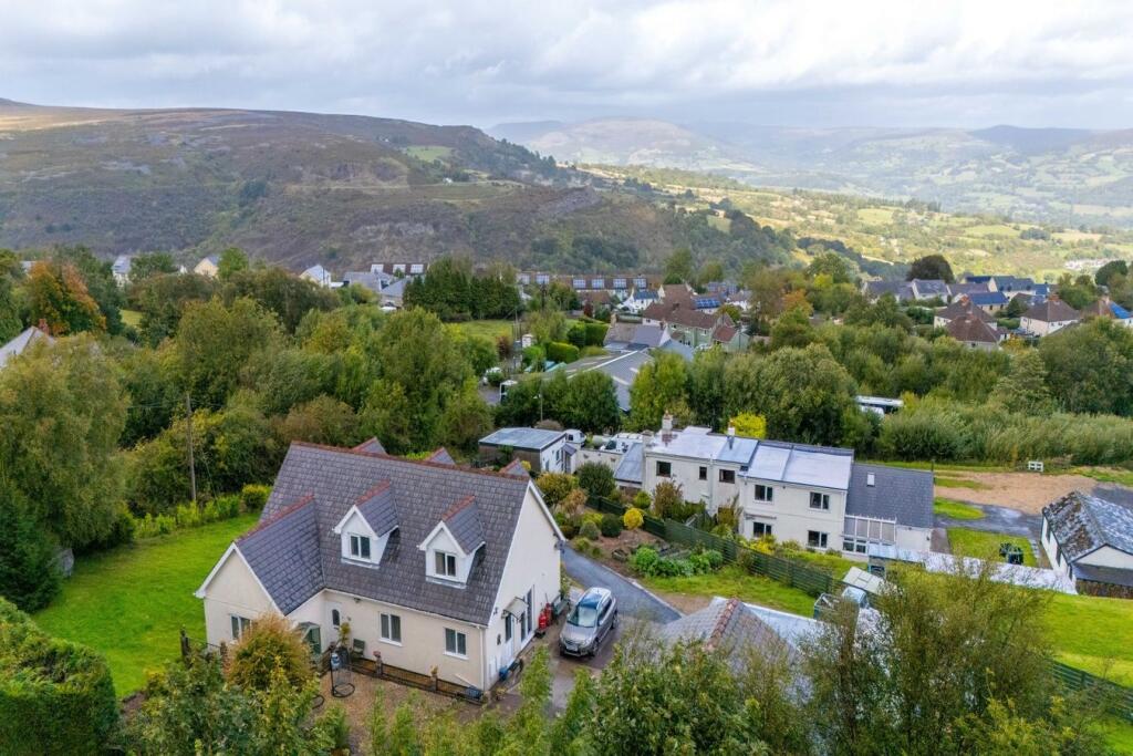 Main image of property: Waenllapria, Llanelly Hill, Abergavenny, NP7