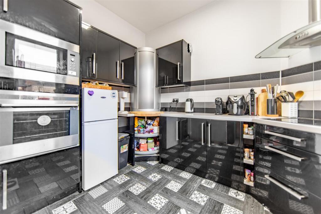 Apartment in Newcastle upon Tyne, Heaton - View 5