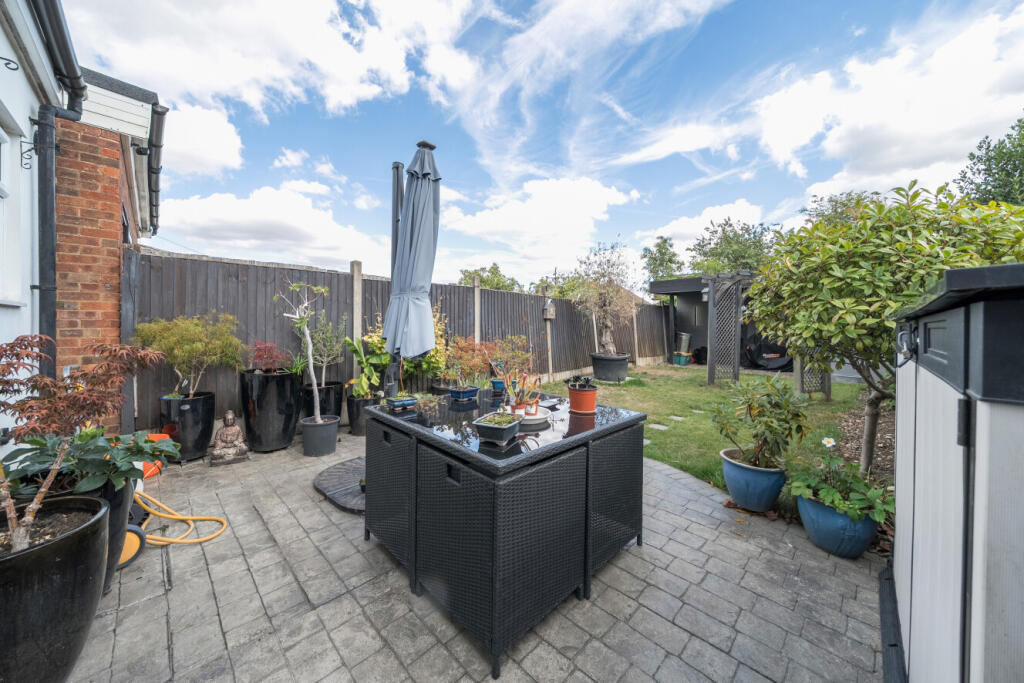House in London - View 5