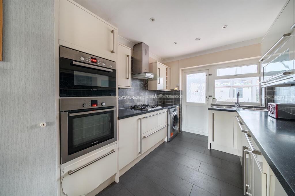 House in Gosport, Alverstoke - View 2