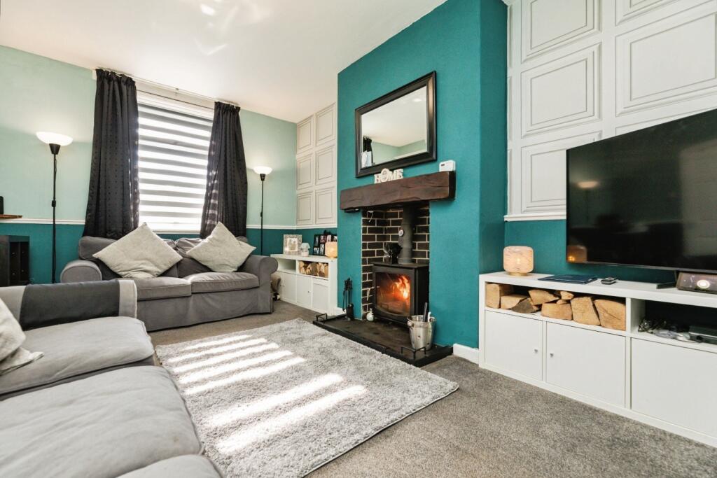 House in Sheffield, South Yorkshire - View 2