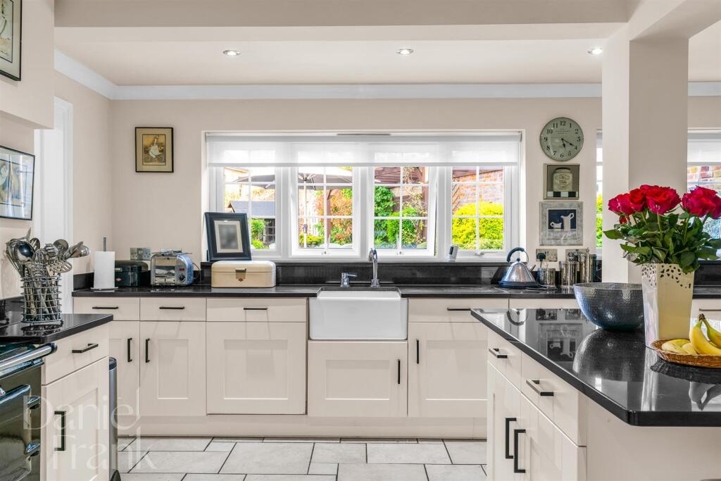 House in Ilford - View 5