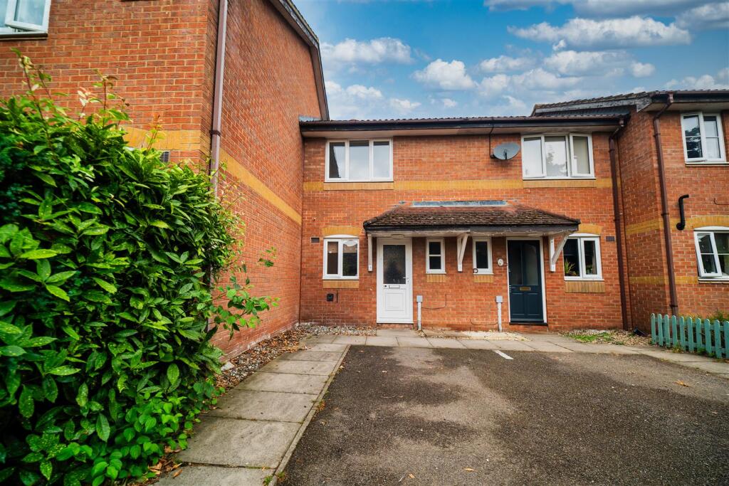 Amsterdam Way, Dereham NR19