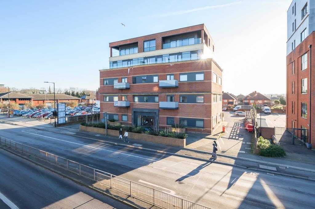 Main image of property: 5 Bath Road, Slough, SL1