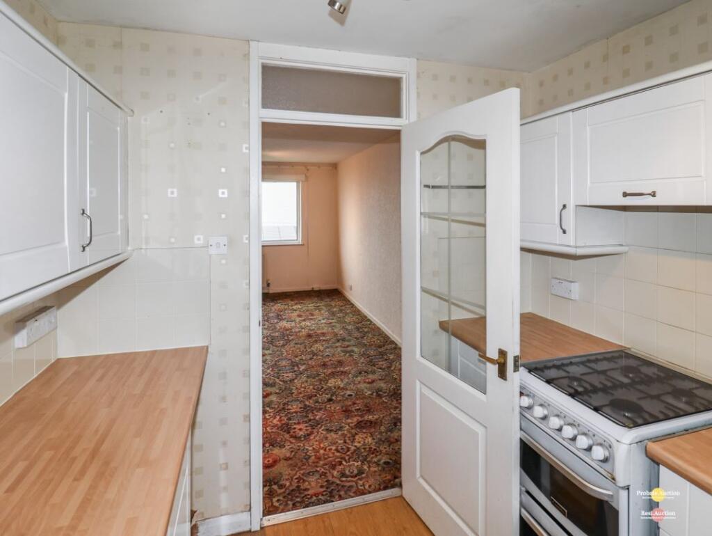 Additional image 4 of 33 Carperley Crescent, Denholme, Bradford, West Yorkshire, BD13 4BU