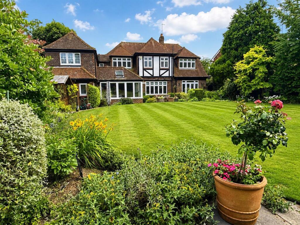 House in Chelmsford - View 2