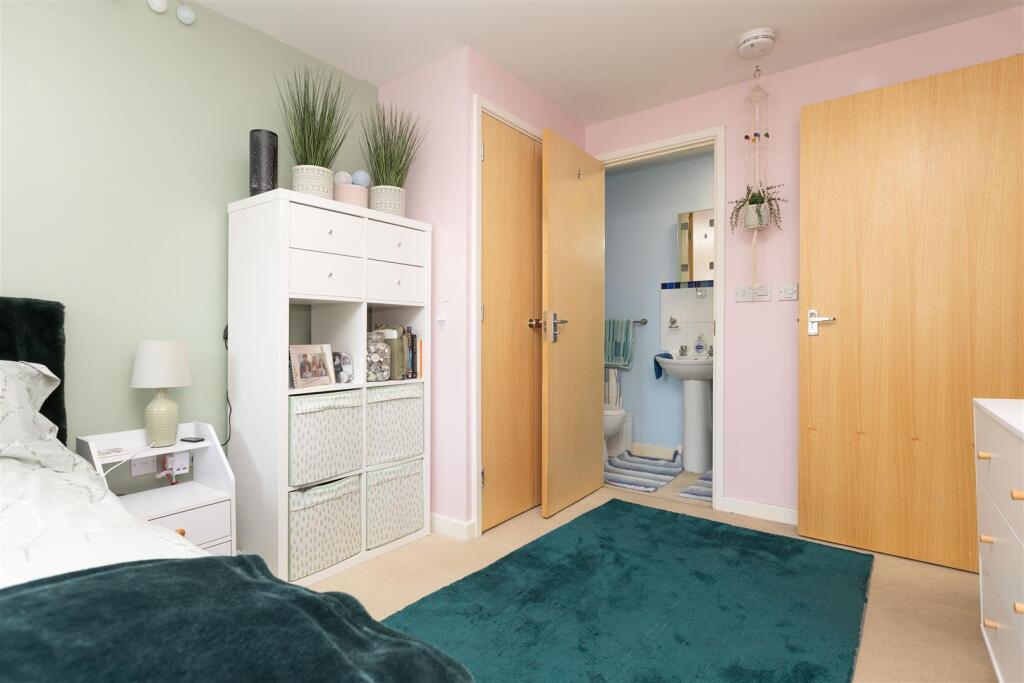 Apartment in Stevenage - More