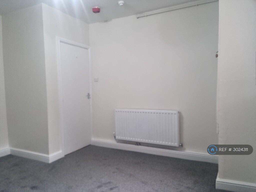 Apartment in Darlington, Pierremont - More