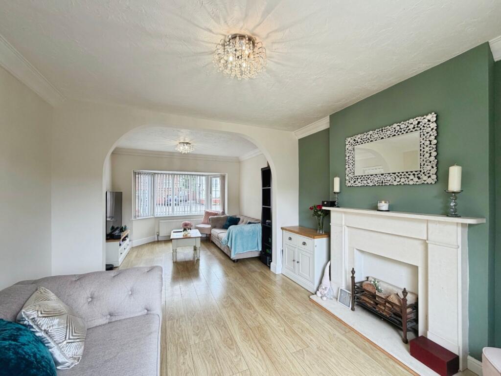 St Andrews Way, Cippenham photo 4