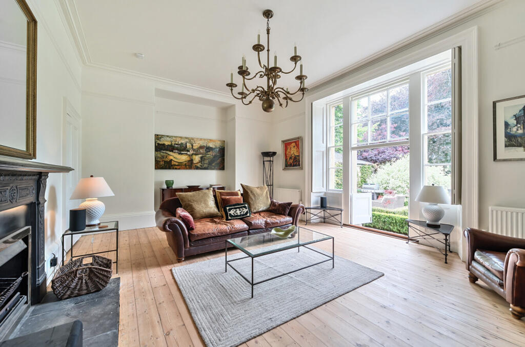House in Bath - View 3