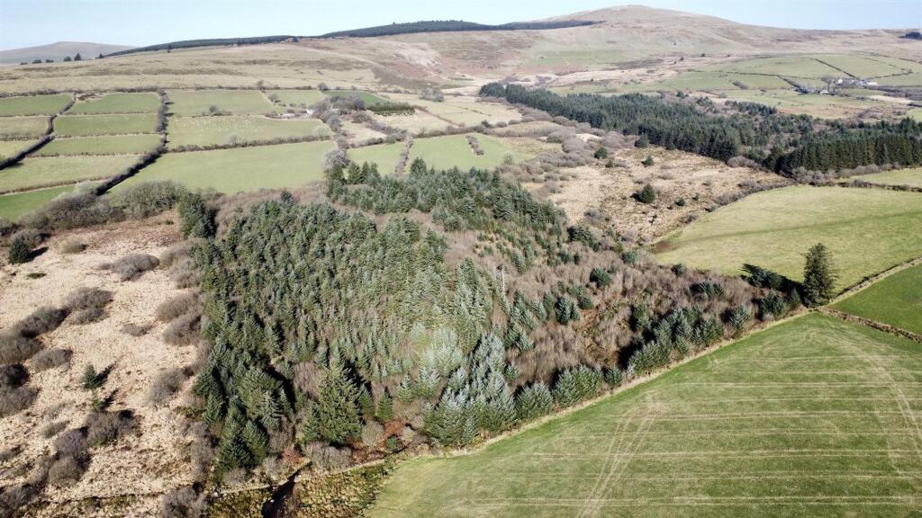 Maenclochog, Clynderwen, SA66 - View 4