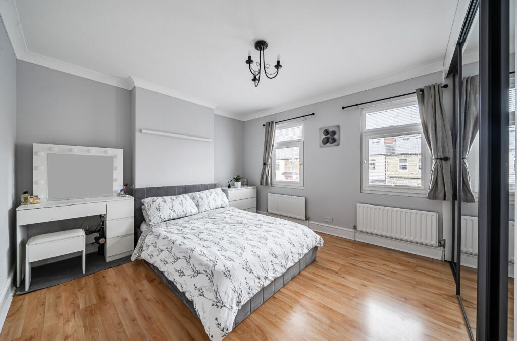 Recreation Road, Tilehurst, Reading – další