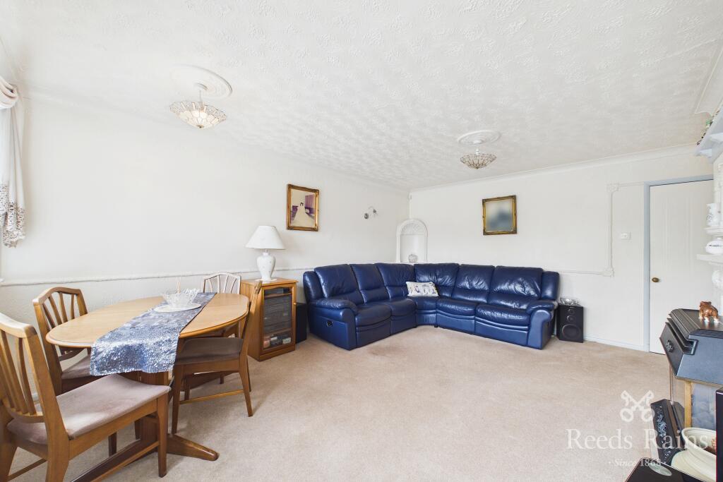House in Rotherham, Woodsetts - More
